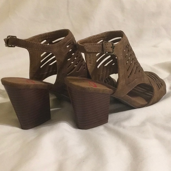 Ladies Sandals - Picture 5 of 7